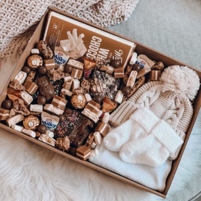 Neutral baby box