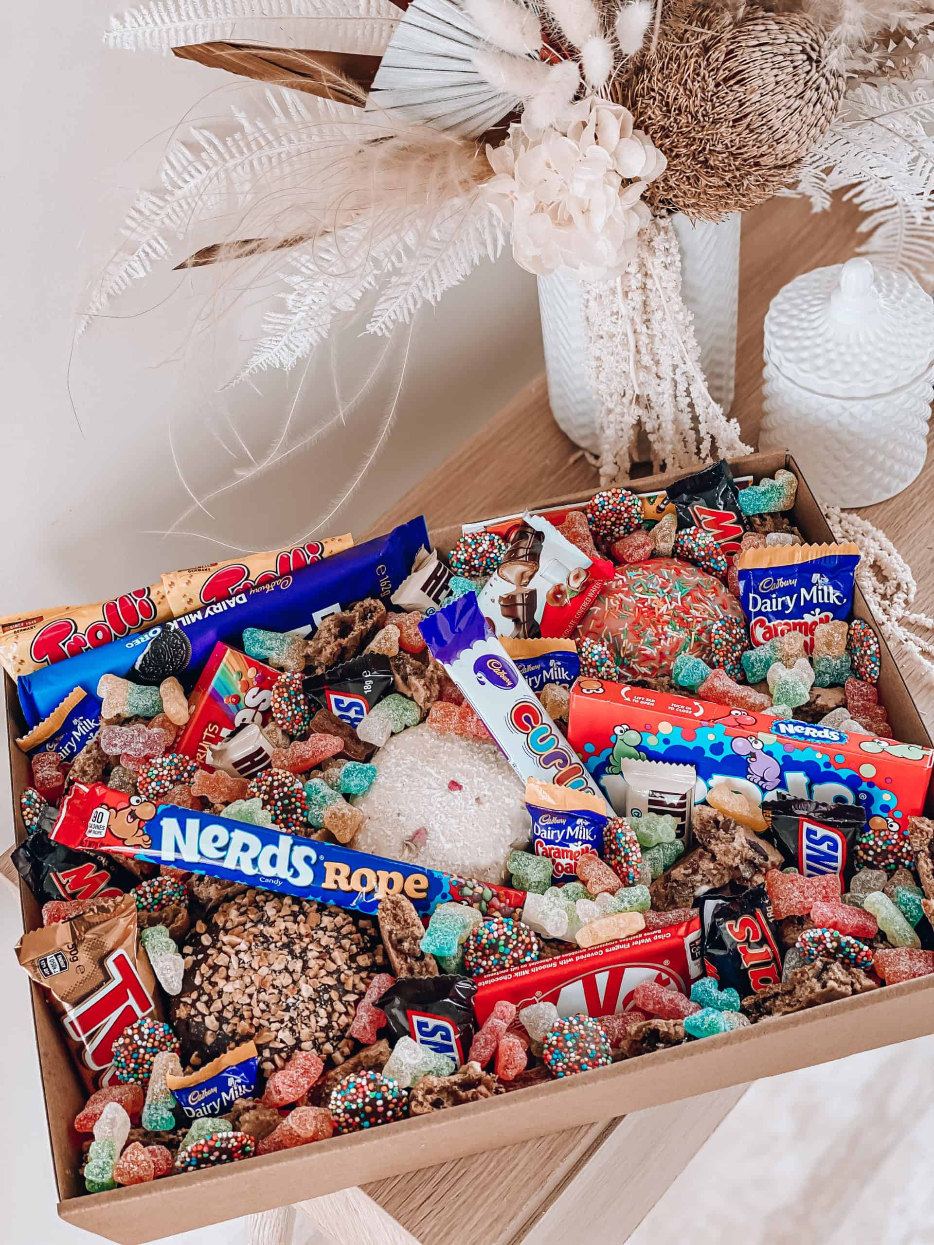 A Bit Of Everything – Mixed Dessert Box A Bit Of Everything – Mixed Dessert Box