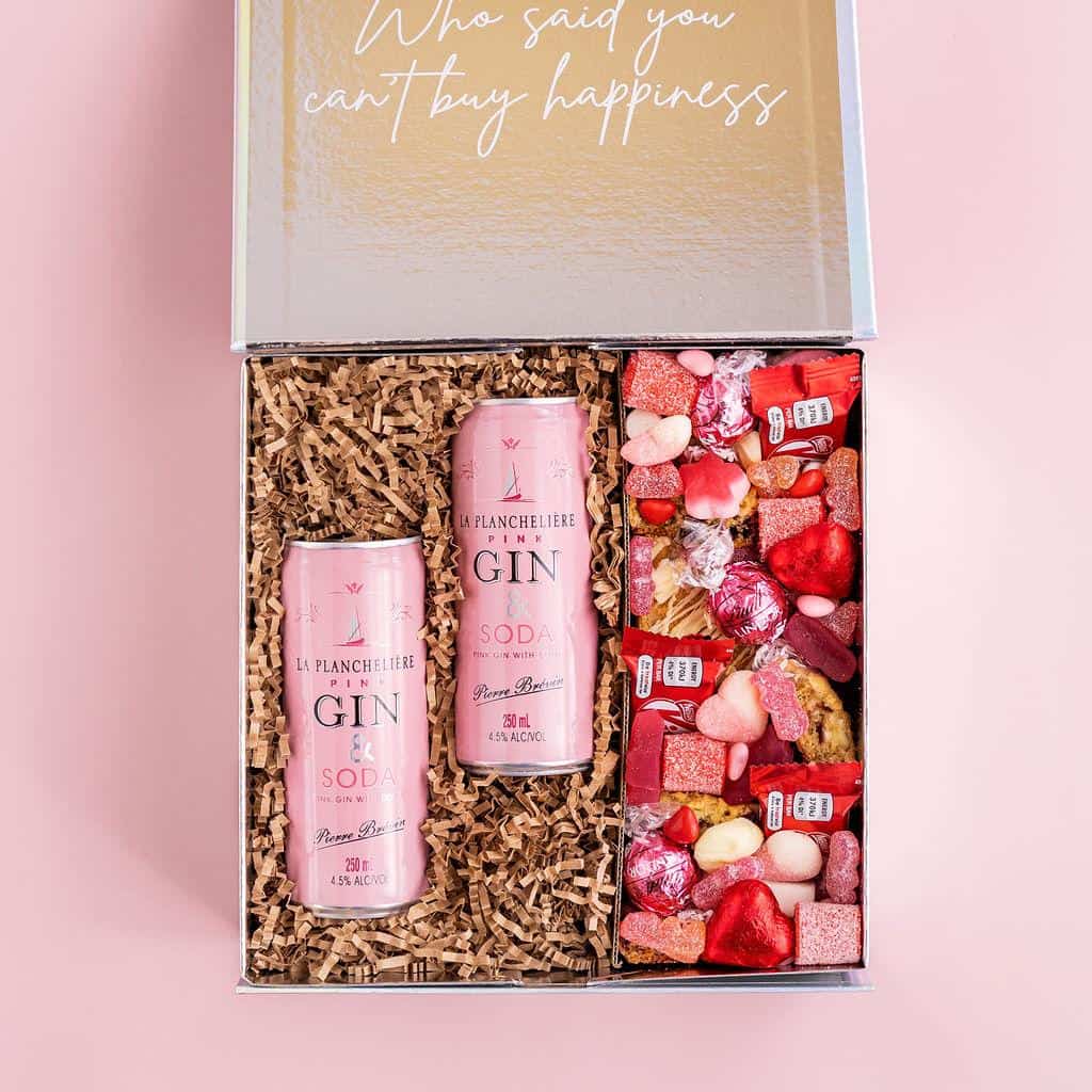 Pink Gin and Soda Dessert Box - Pink Dessert Box Pink Gin and Soda Dessert Box - Pink Dessert Box