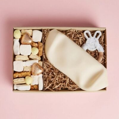 Neutral Baby Gift Box with Sweet Treats